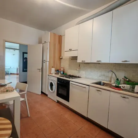 Grande Al Porto Di Per 8 - Il Lupo Affitta Apartamento Riccione